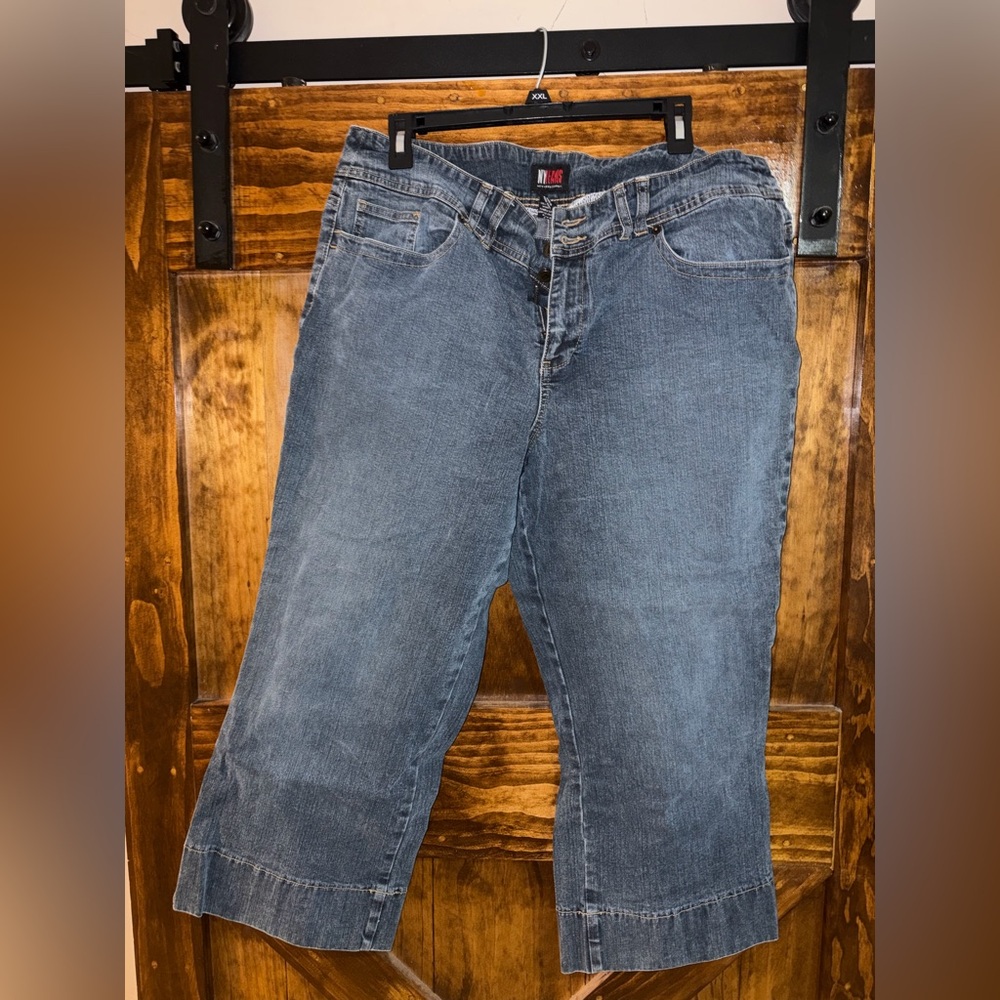 Women's Blue Cropped Jeans